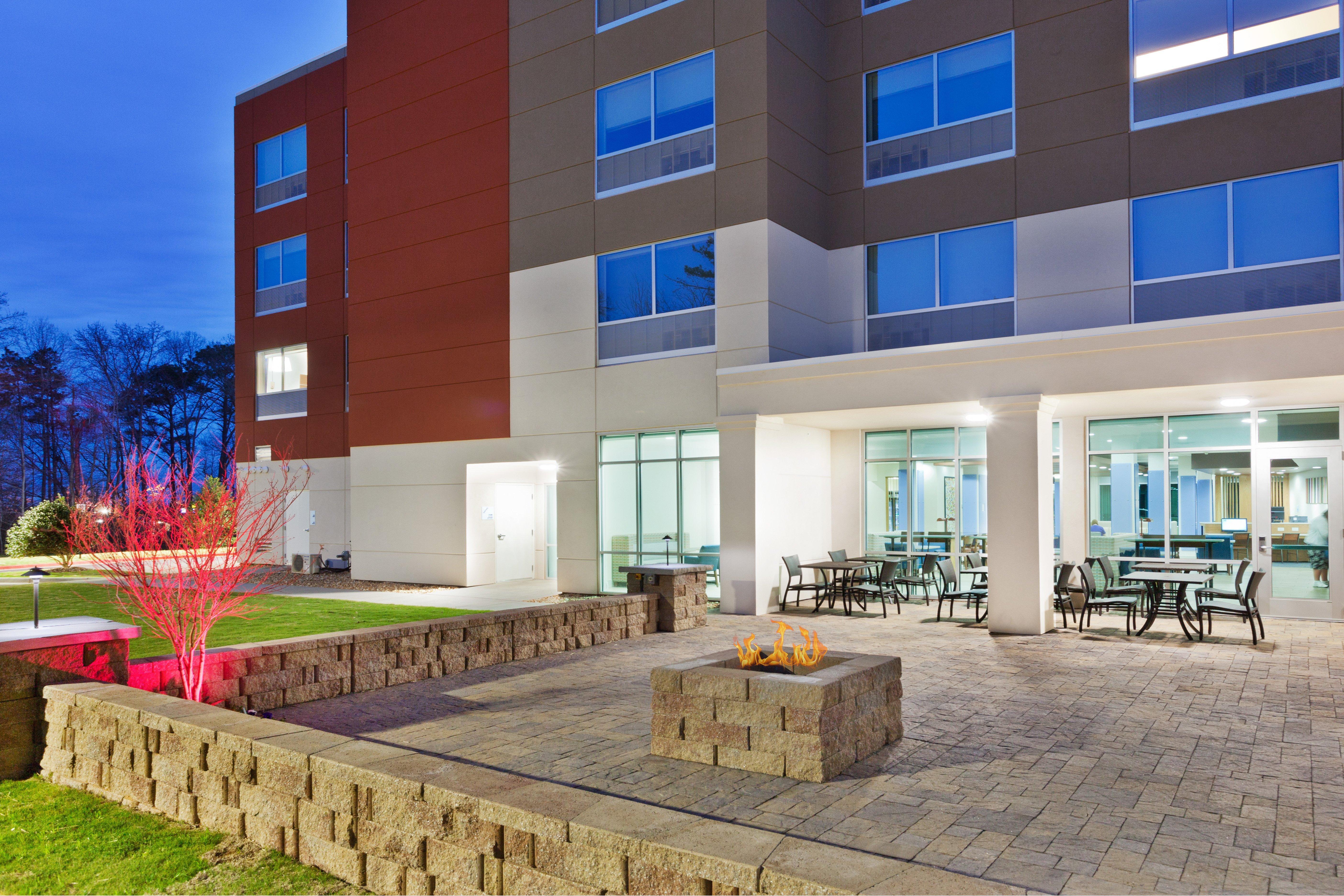 Holiday Inn Express & Suites - Cartersville By Ihg Dış mekan fotoğraf